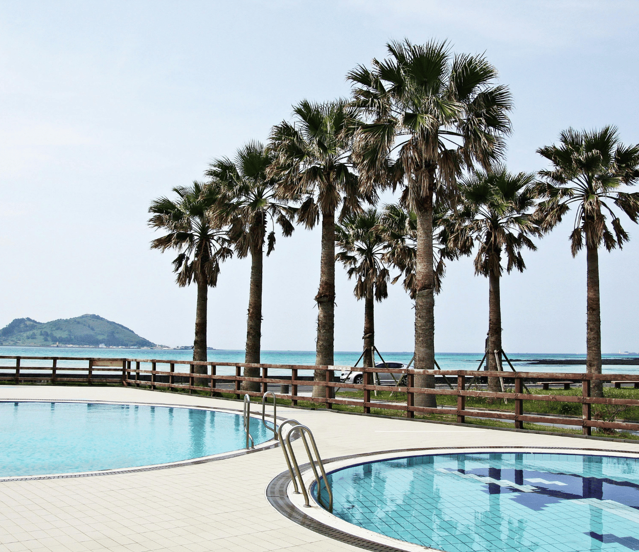 Poolside Recipes for Refreshing Treats