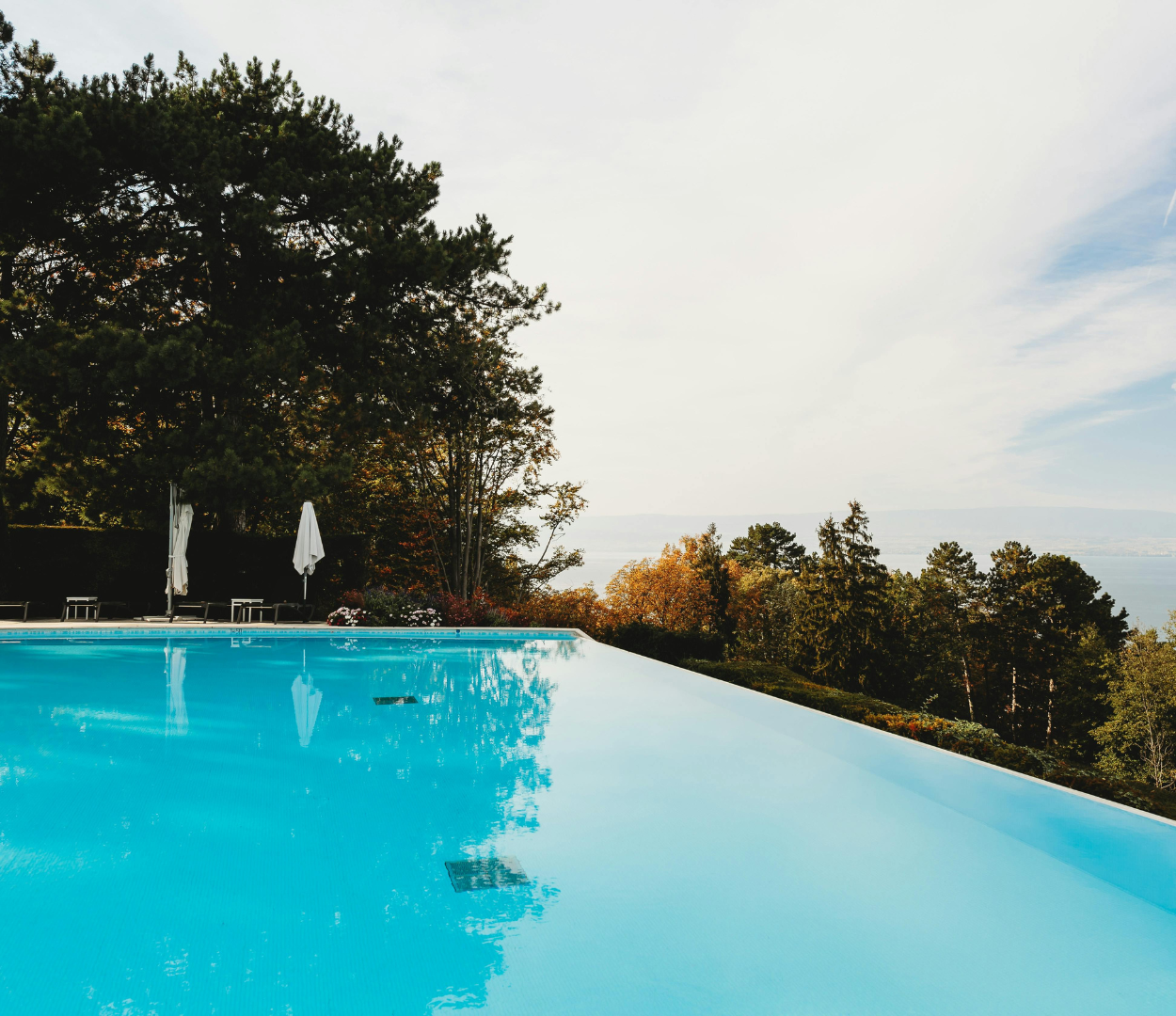 Signs that It's Time to Replace Your Pool Vacuum Bag