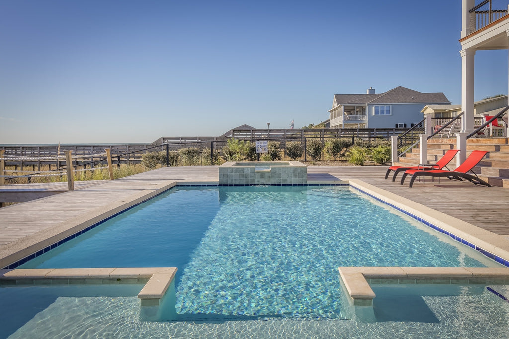 Learn the essential tips for pool servicing from the professionals